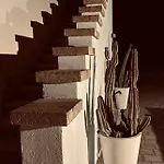 Maccamo Villa *