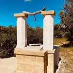 Maccamo Villa