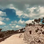 Maccamo Villa *